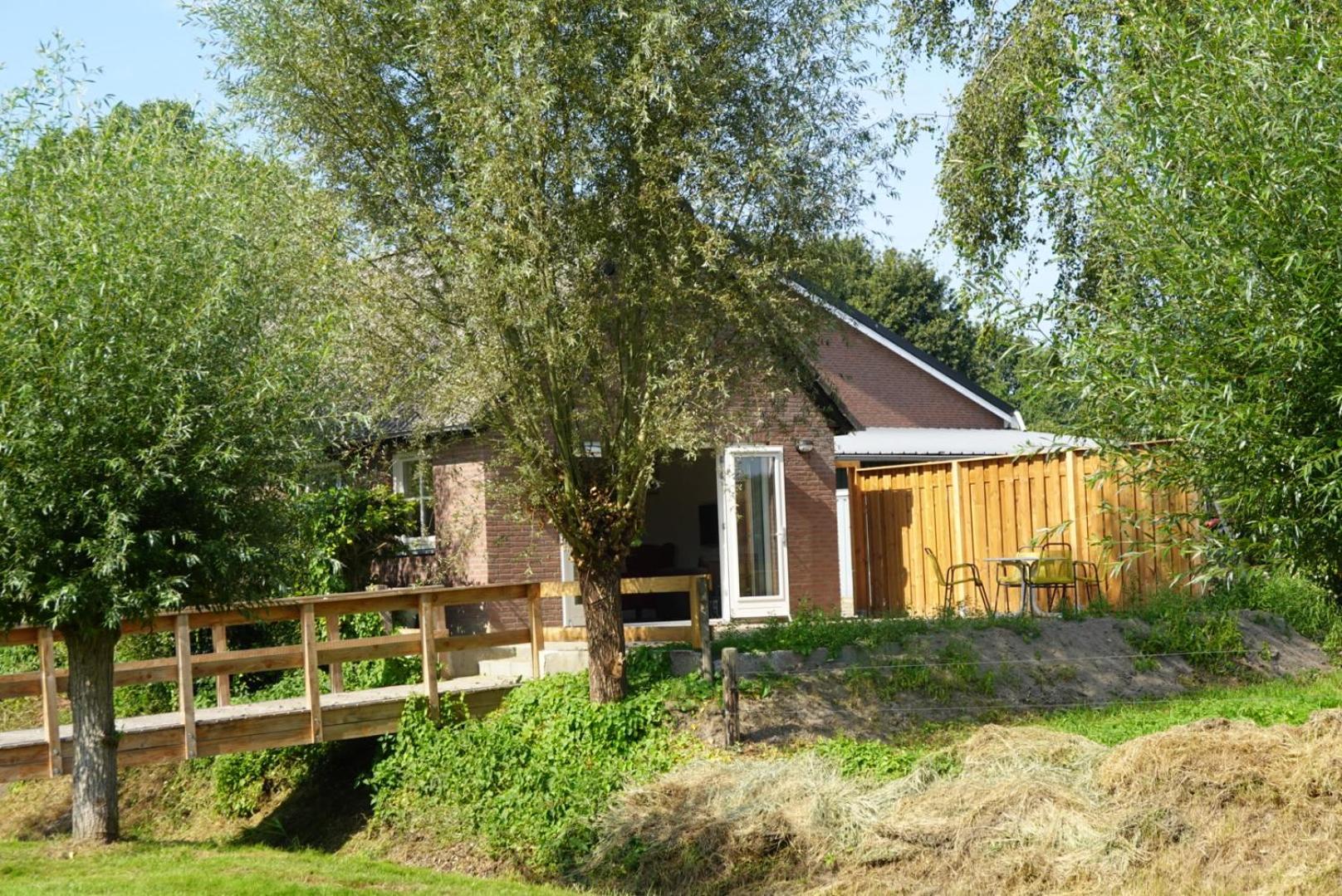 De Knotwilg Villa Loon op Zand Exteriör bild