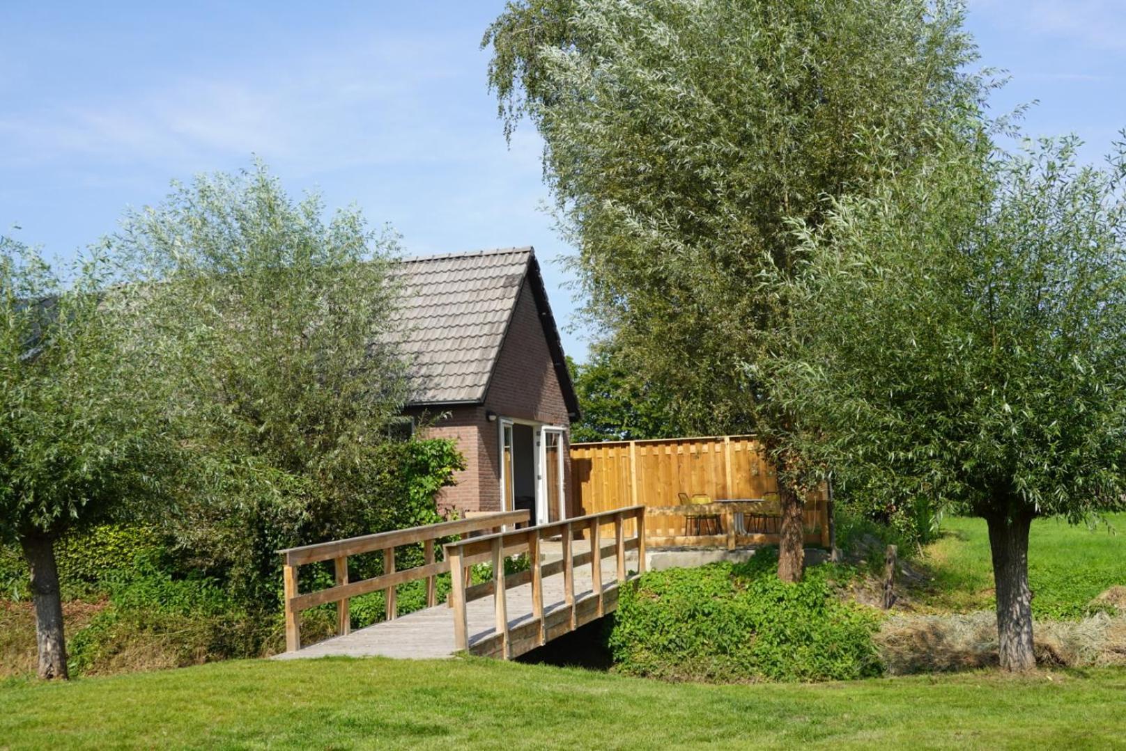 De Knotwilg Villa Loon op Zand Exteriör bild
